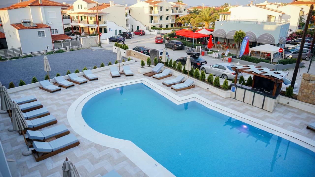 Agnes Deluxe Hotel Pefkochori Exterior photo