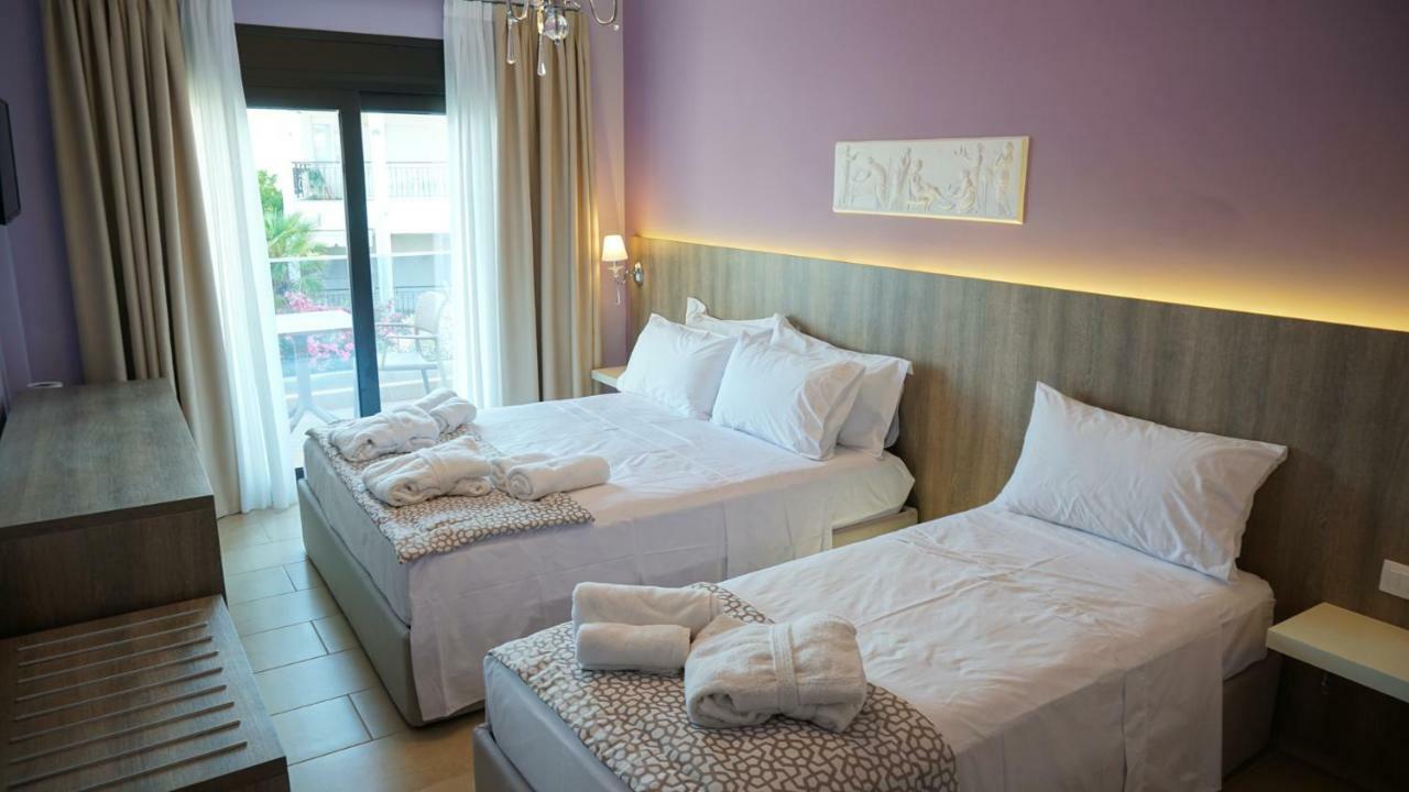 Agnes Deluxe Hotel Pefkochori Exterior photo